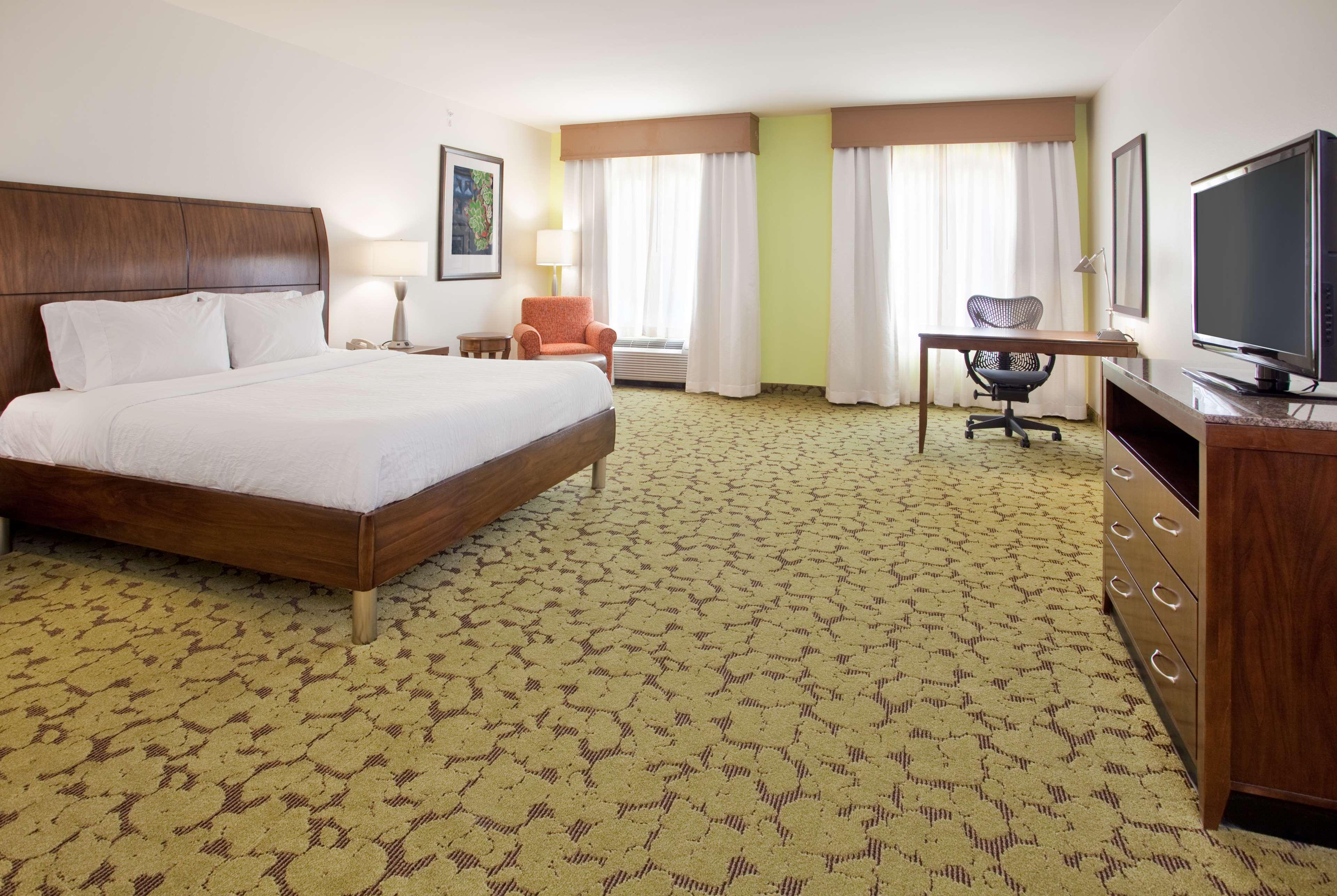 Hilton Garden Inn Boca Raton Exteriör bild