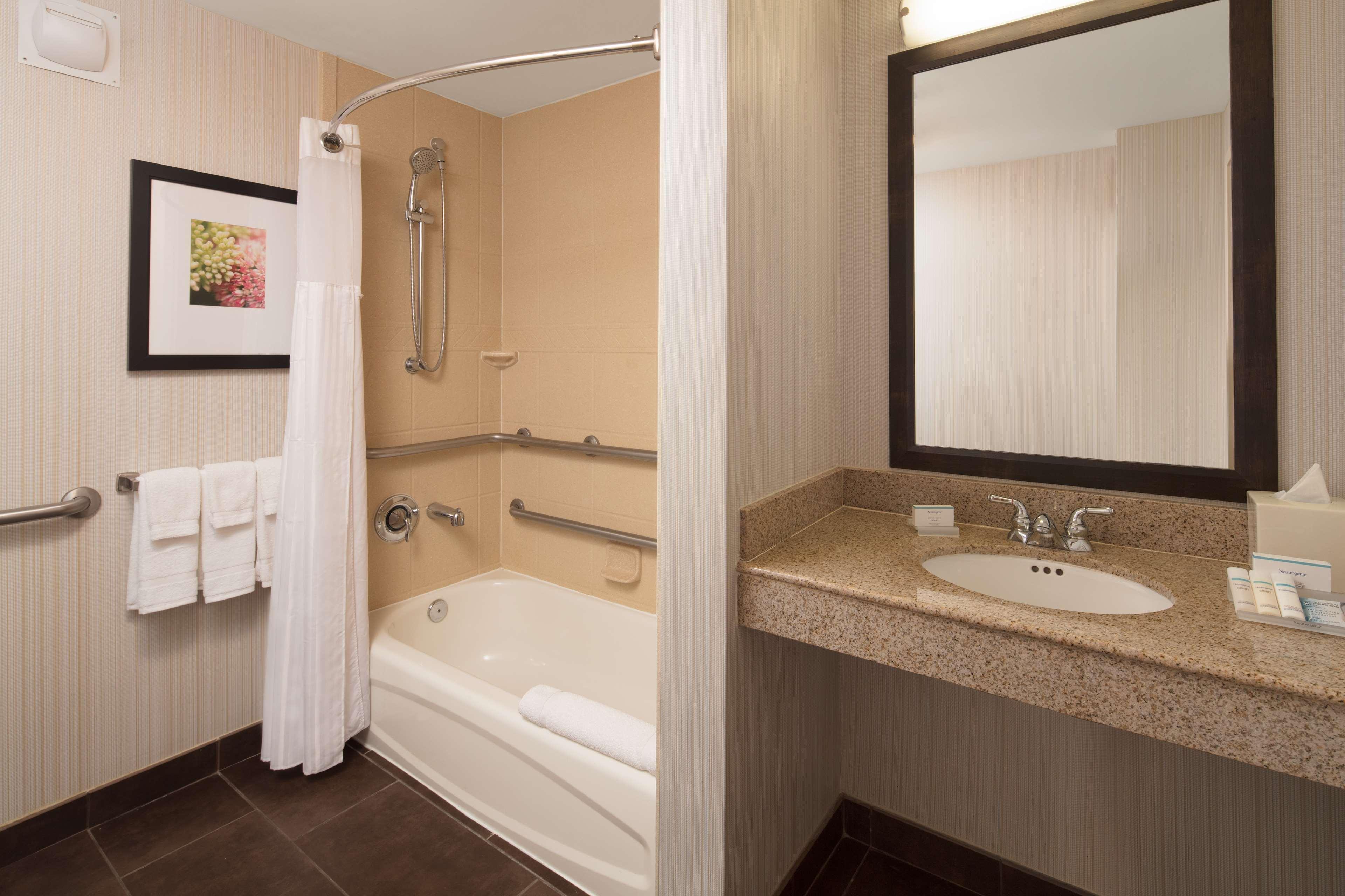 Hilton Garden Inn Boca Raton Exteriör bild